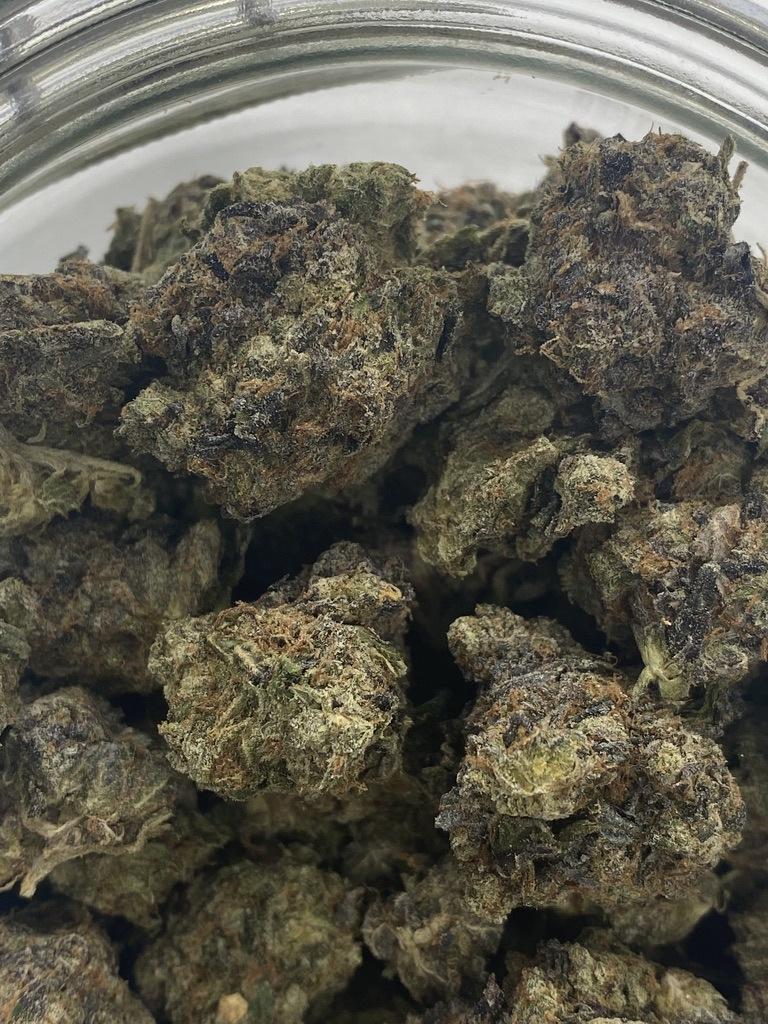 PINK CANDY KUSH (HYBRID)
