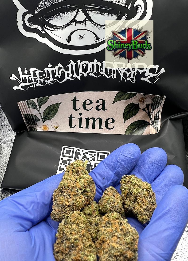 🇺🇸 Tea Time LIFE IS NOT GRAPE