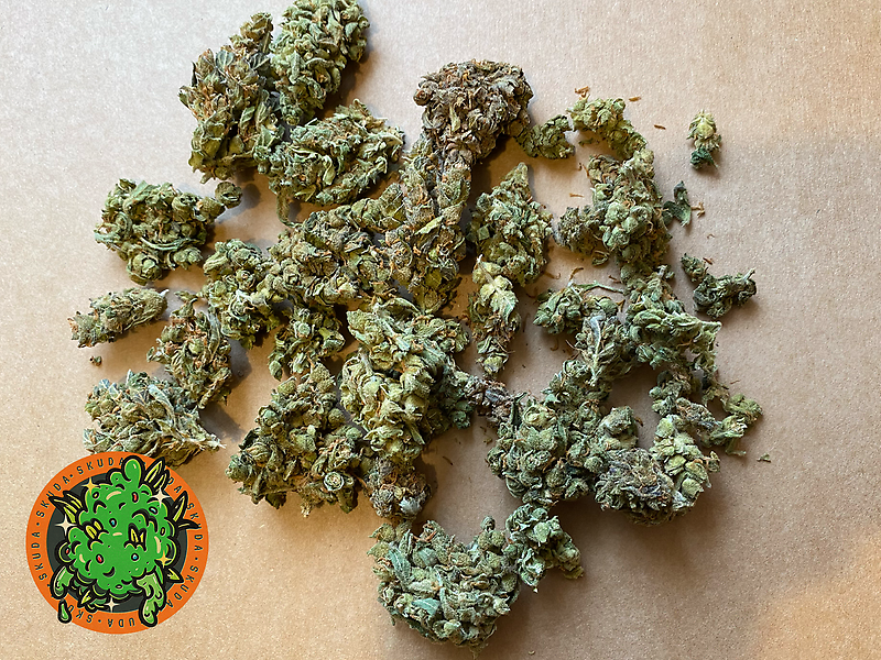 Strawberry Banana Bud Bars