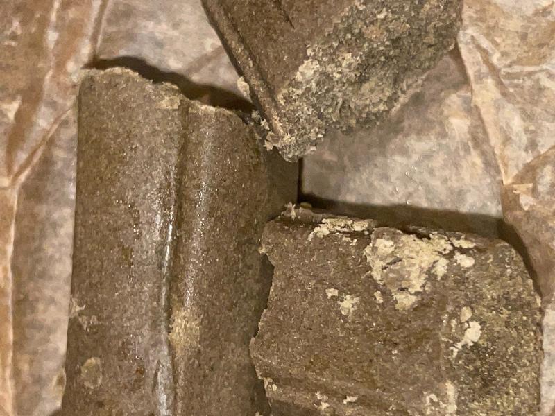 CRITICAL KUSH Sticky Yellow Hash (CALI IMPORT)