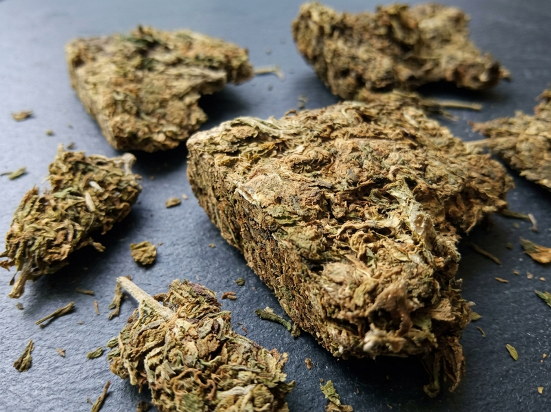 Low THC Strains - Old School Type