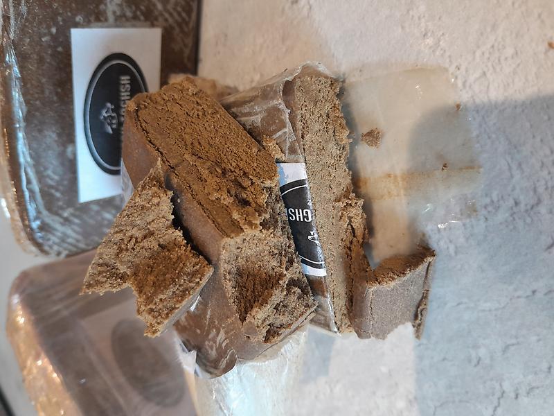 Caviat Kings static lemon haze hash