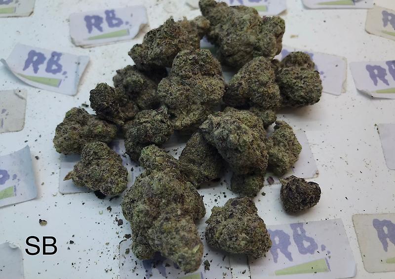 STAR BERRY INDICA MID SHELF CALI