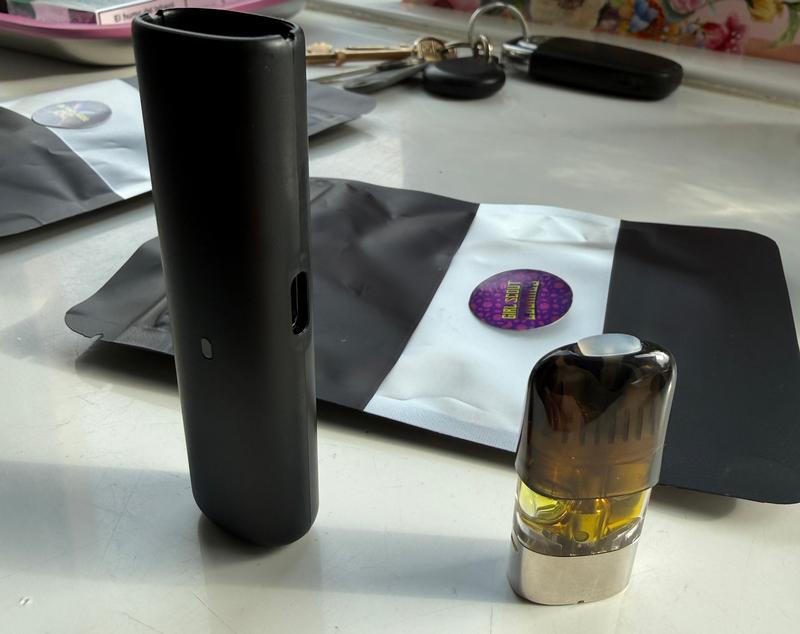 THC D9 / Live Resin Lab Grade 1ml Carts