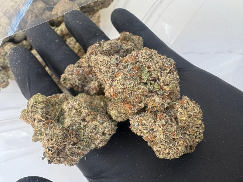 Top shelf flower
